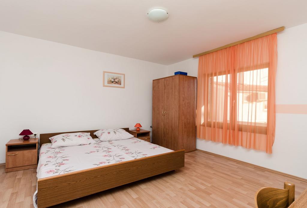Apartments Dragan Lopar Extérieur photo