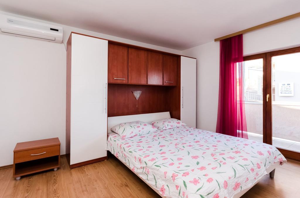 Apartments Dragan Lopar Extérieur photo