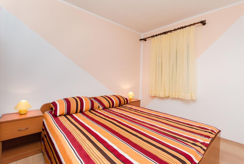 Apartments Dragan Lopar Extérieur photo